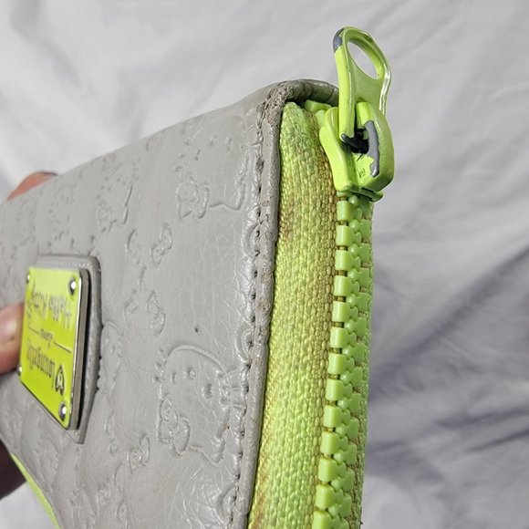 Loungefly Loves Hello Kitty Gray Green Womens Wallet Travel Cute Zipper - Picture 8 of 9